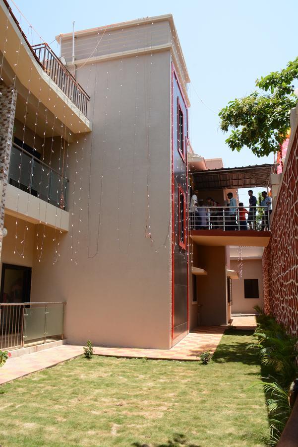Malhar Bungalow พันช์กานี ภายนอก รูปภาพ