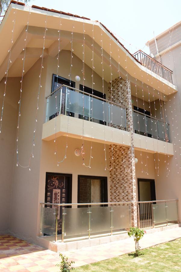 Malhar Bungalow พันช์กานี ภายนอก รูปภาพ
