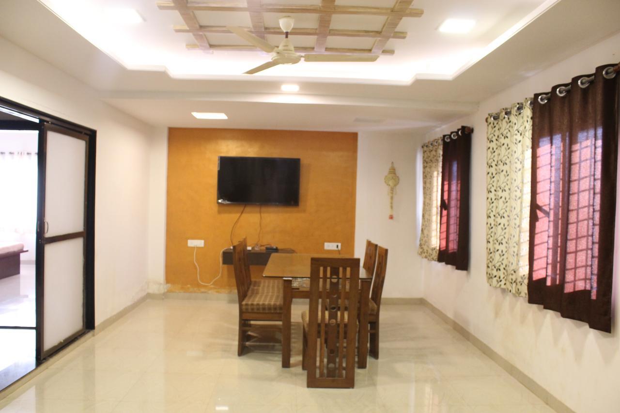 Malhar Bungalow พันช์กานี ภายนอก รูปภาพ