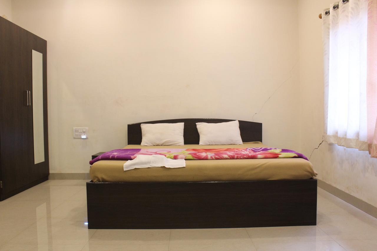 Malhar Bungalow พันช์กานี ภายนอก รูปภาพ